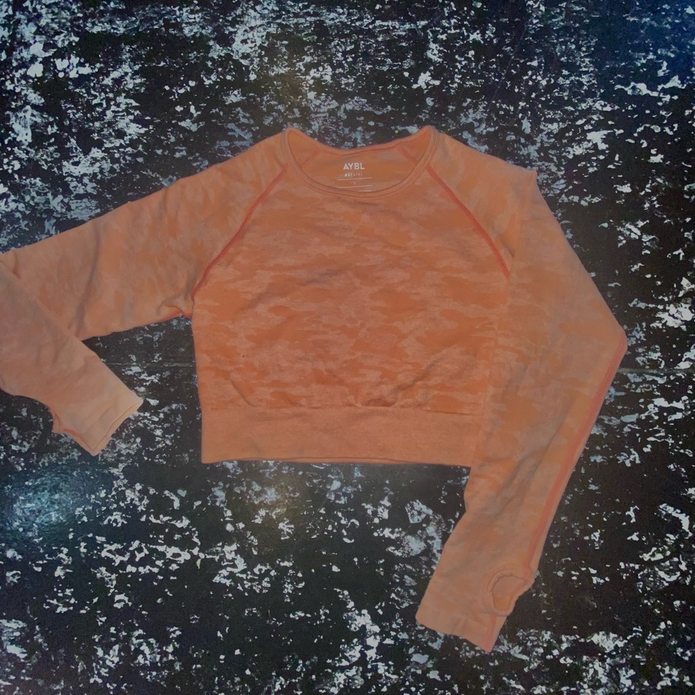 BEABYL CAMO SEAMLESS LONG SLEEVE CROP TOP